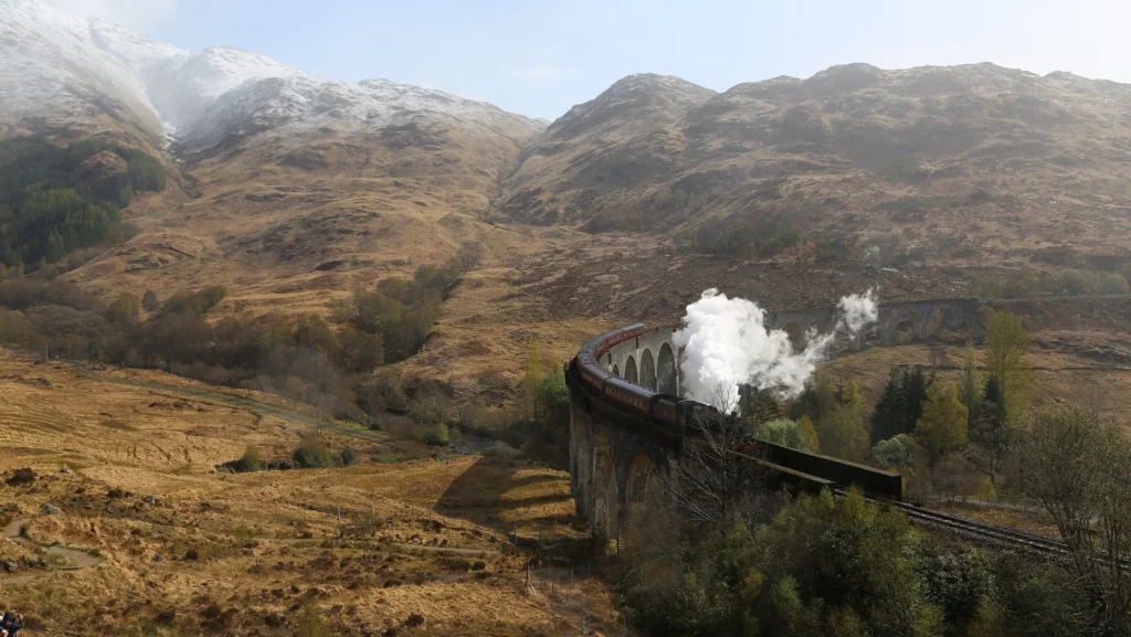 5 reasons why we should take the train